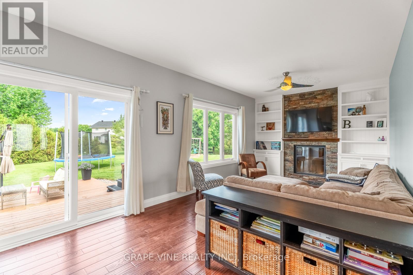 8055 Craig Farm Drive, Ottawa, Ontario  K0A 2P0 - Photo 14 - X12218097