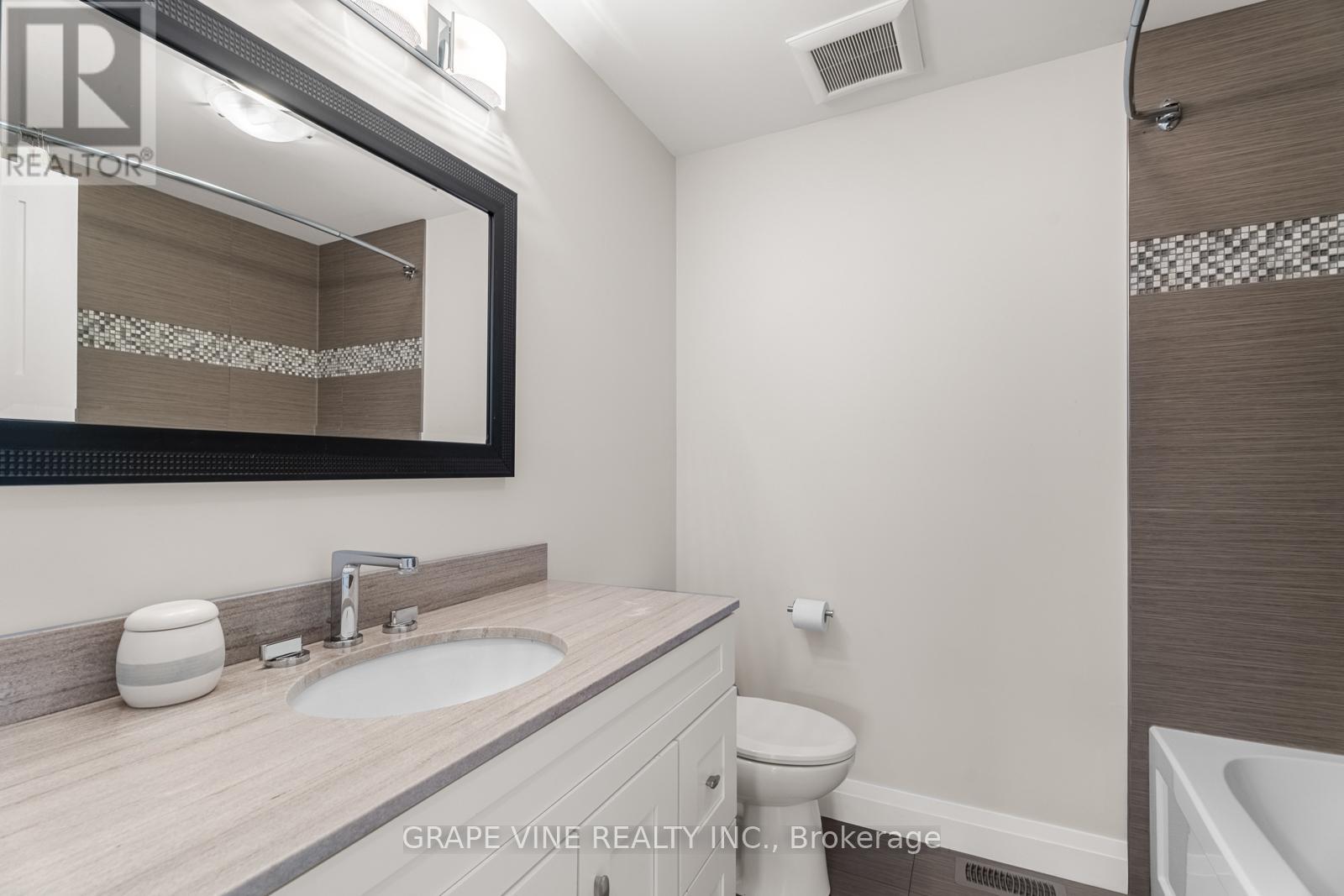 8055 Craig Farm Drive, Ottawa, Ontario  K0A 2P0 - Photo 25 - X12218097