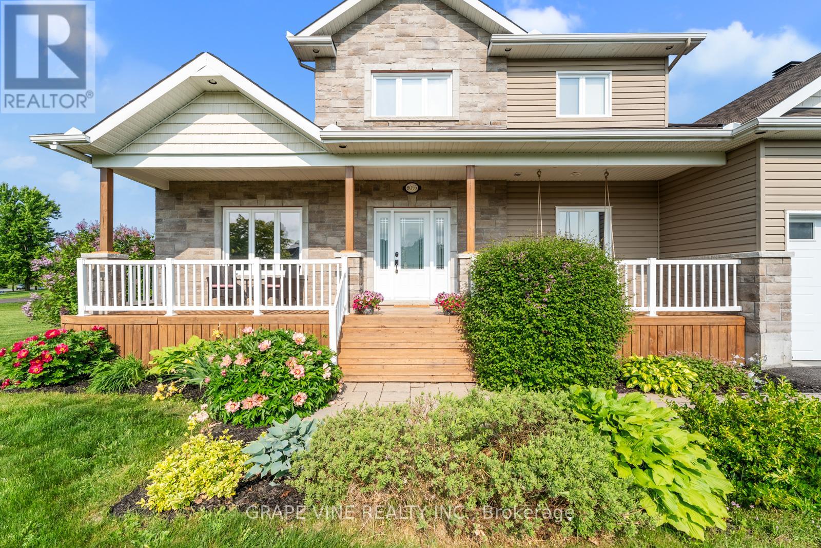 8055 Craig Farm Drive, Ottawa, Ontario  K0A 2P0 - Photo 3 - X12218097