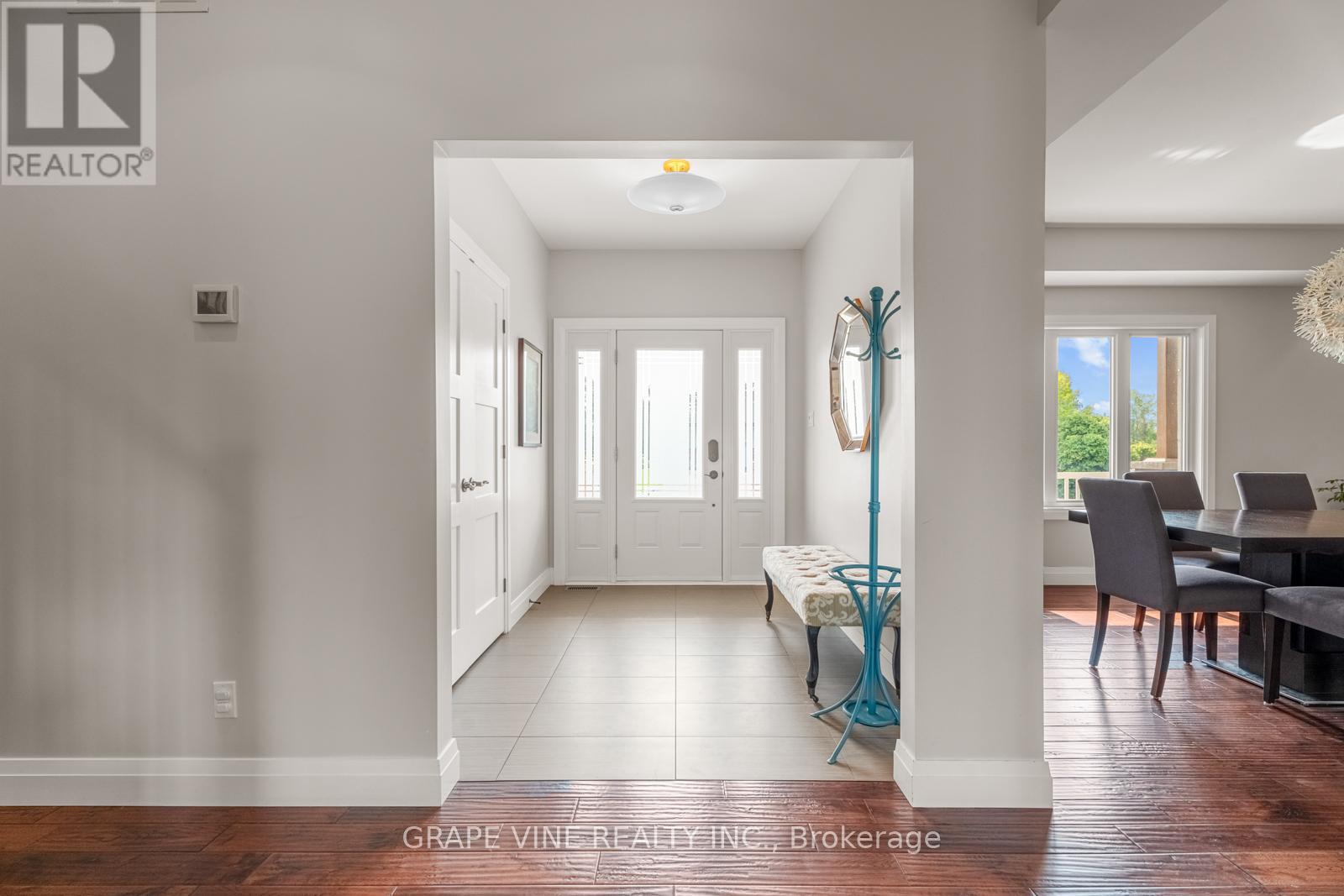 8055 Craig Farm Drive, Ottawa, Ontario  K0A 2P0 - Photo 7 - X12218097