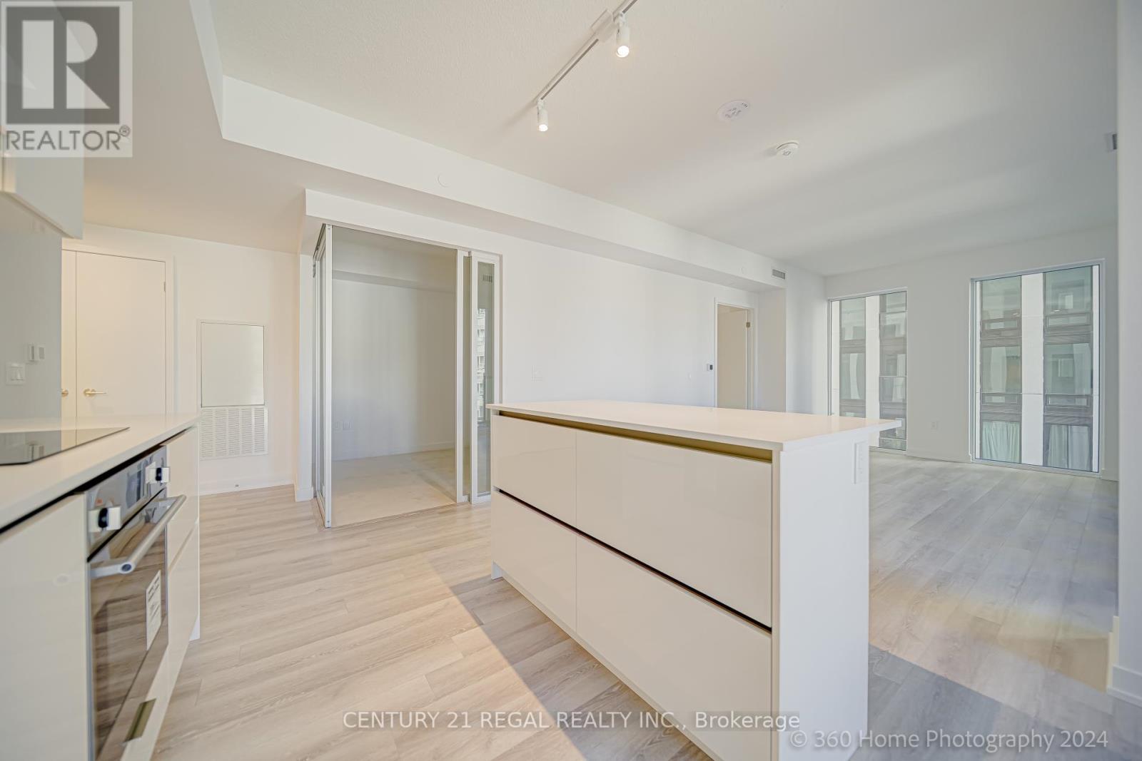 508 - 234 Simcoe Street, Toronto, Ontario  M5T 1T4 - Photo 12 - C12218065