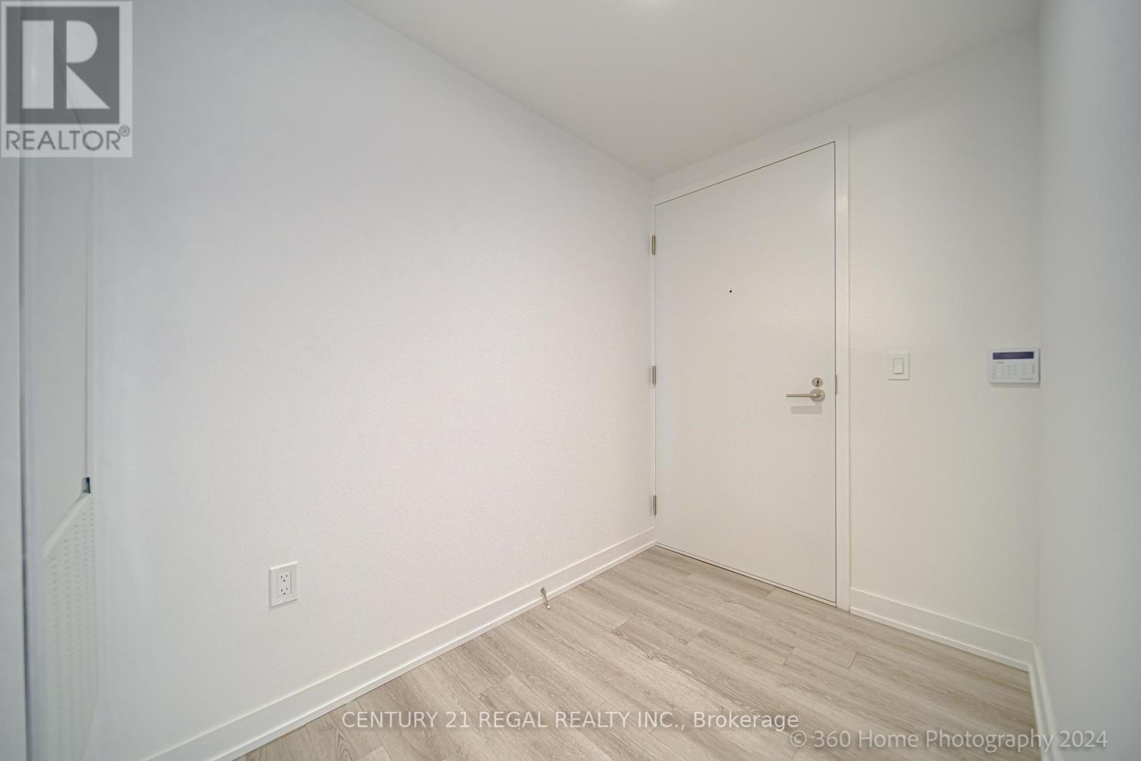 508 - 234 Simcoe Street, Toronto, Ontario  M5T 1T4 - Photo 3 - C12218065
