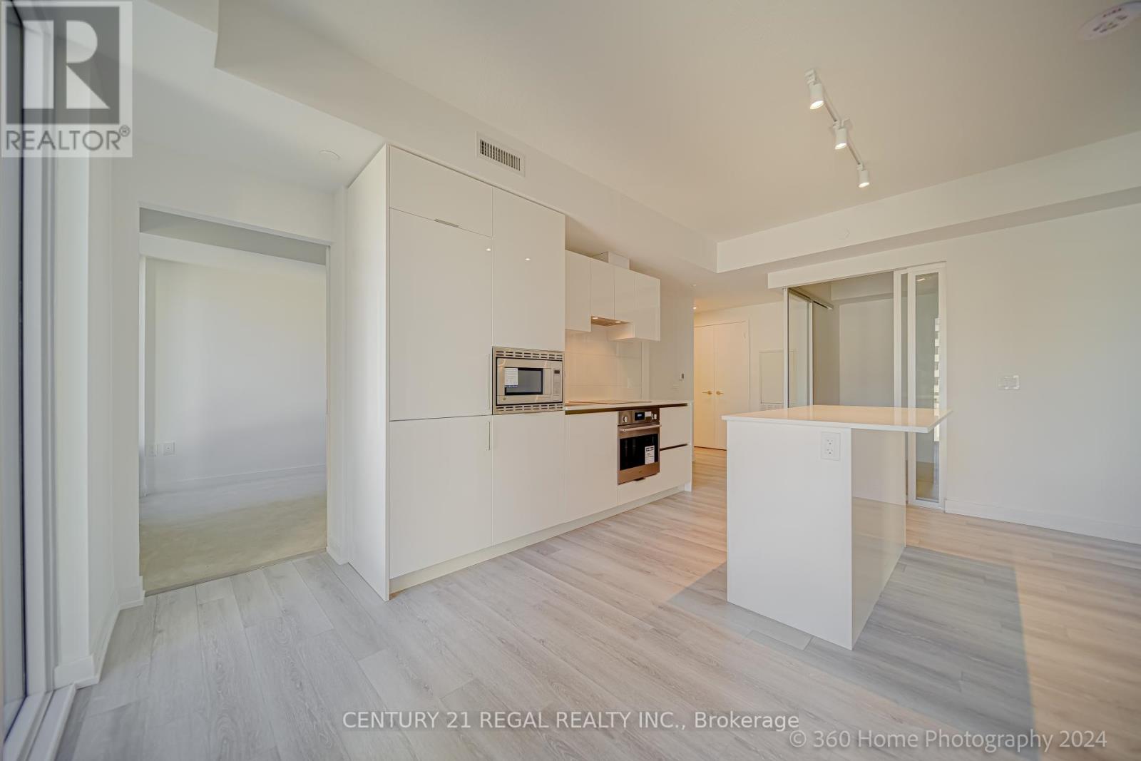 508 - 234 Simcoe Street, Toronto, Ontario  M5T 1T4 - Photo 8 - C12218065