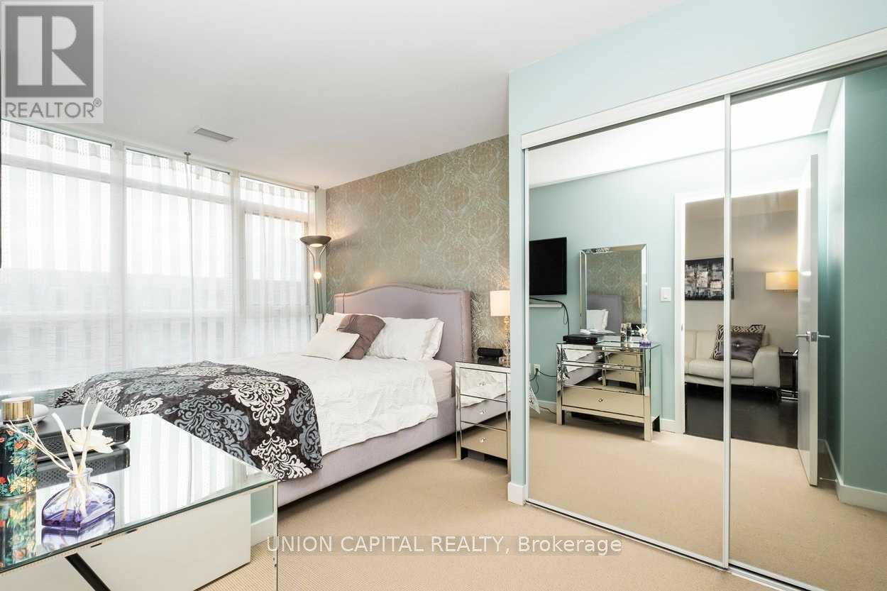 1029 - 10 Capreol Court, Toronto, Ontario  M5V 4B3 - Photo 12 - C12218089