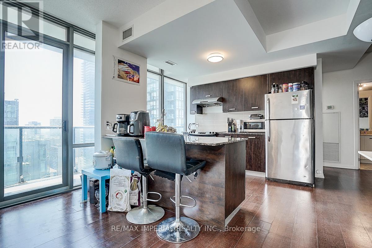 3405 - 832 Bay Street, Toronto, Ontario  M5S 1Z6 - Photo 16 - C12218090