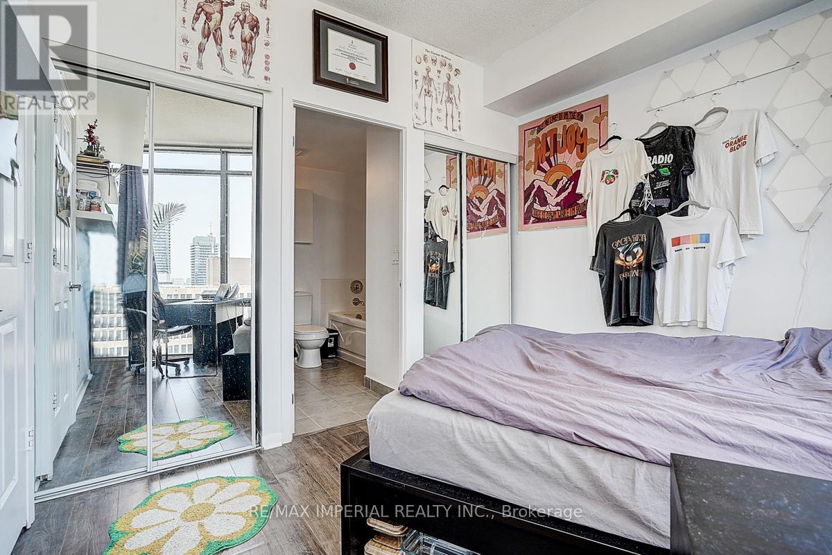 3405 - 832 Bay Street, Toronto, Ontario  M5S 1Z6 - Photo 23 - C12218090