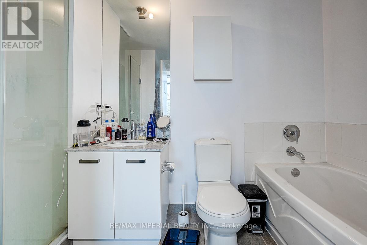 3405 - 832 Bay Street, Toronto, Ontario  M5S 1Z6 - Photo 24 - C12218090