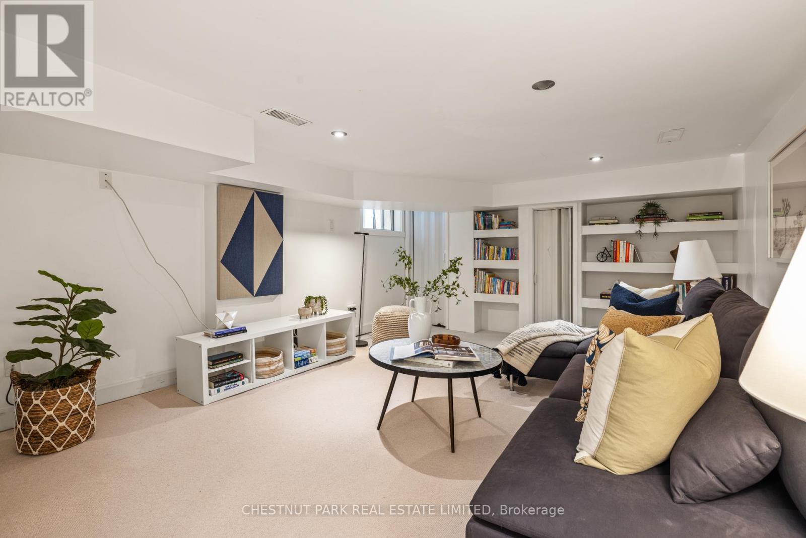 161 Queensdale Avenue, Toronto, Ontario  M4J 1Y5 - Photo 33 - E12214763