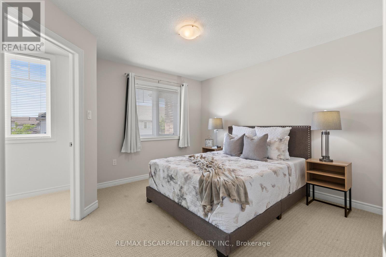 44 - 8 Lakelawn Road, Grimsby, Ontario  L3M 0G1 - Photo 10 - X12216858