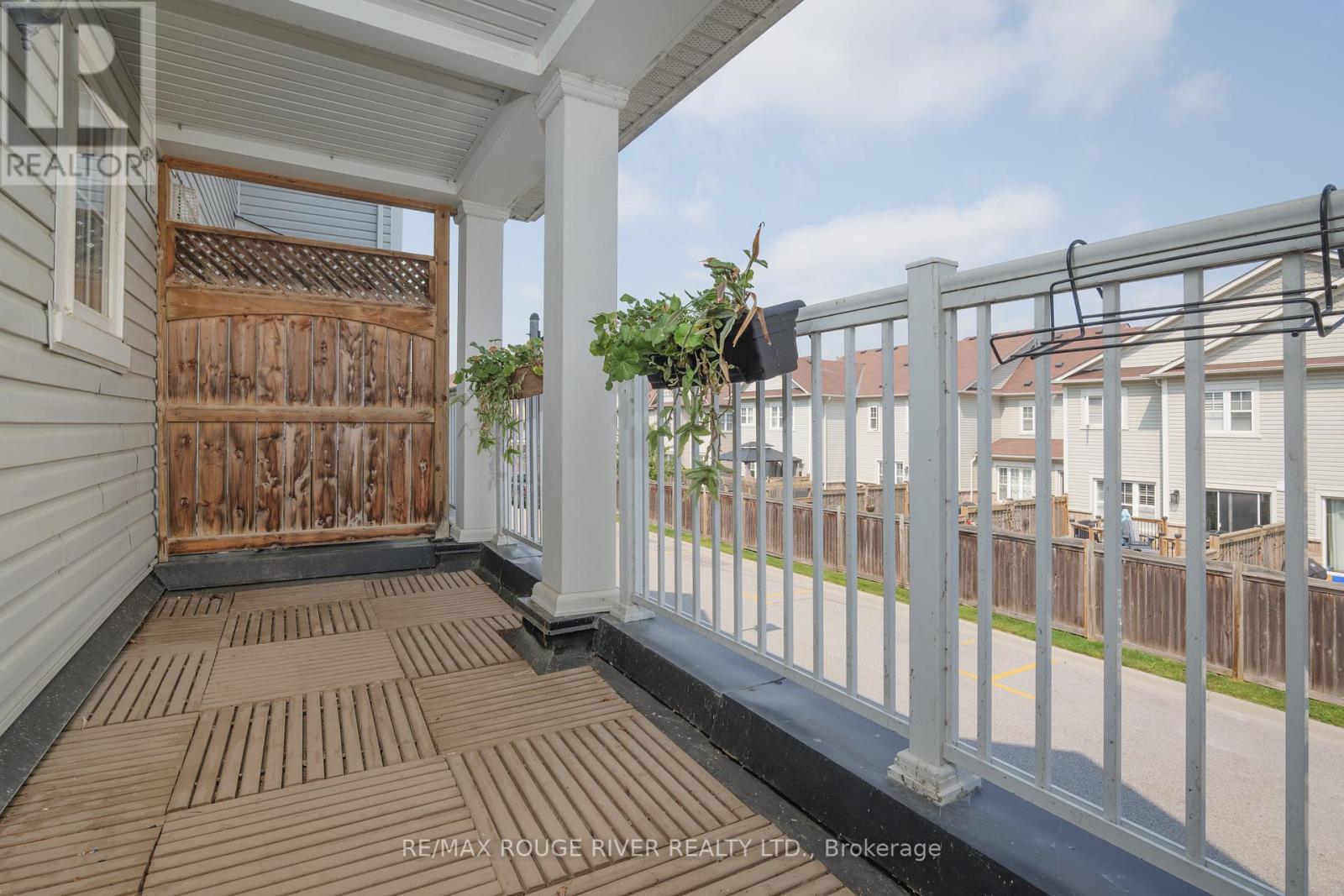 92 Harbourside Drive, Whitby, Ontario  L1N 0H7 - Photo 13 - E12218086