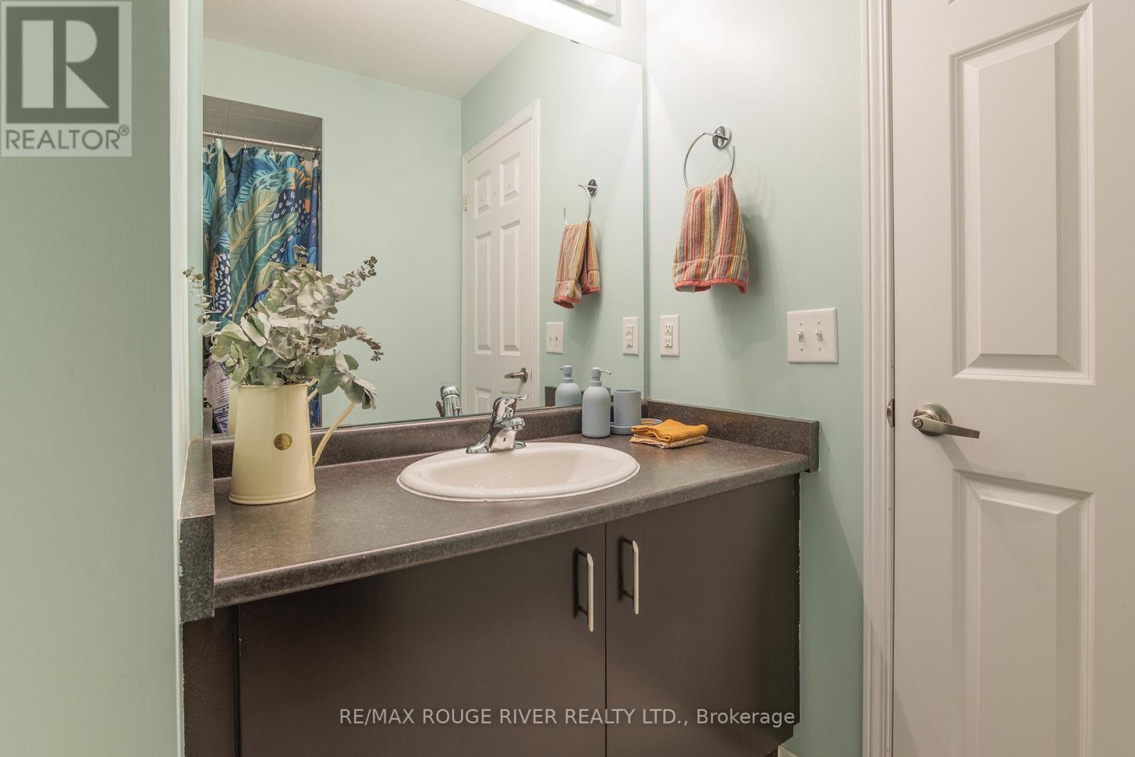 92 Harbourside Drive, Whitby, Ontario  L1N 0H7 - Photo 26 - E12218086