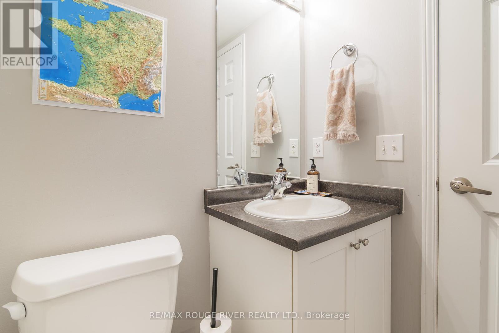 92 Harbourside Drive, Whitby, Ontario  L1N 0H7 - Photo 28 - E12218086