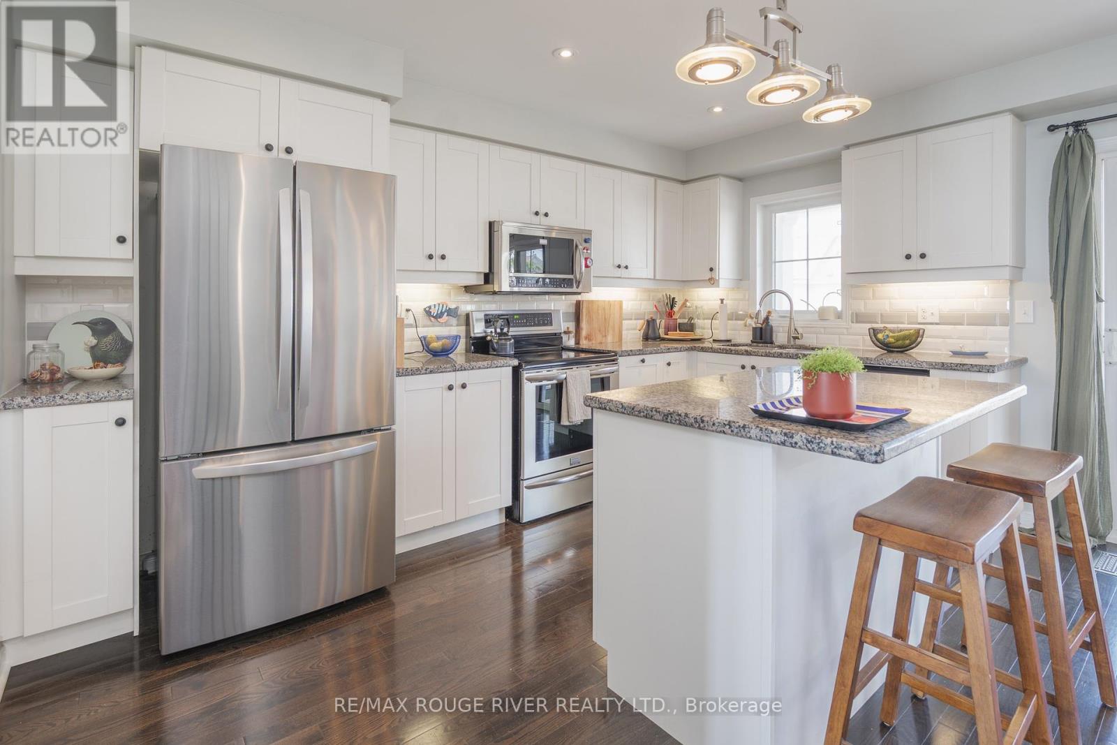 92 Harbourside Drive, Whitby, Ontario  L1N 0H7 - Photo 6 - E12218086
