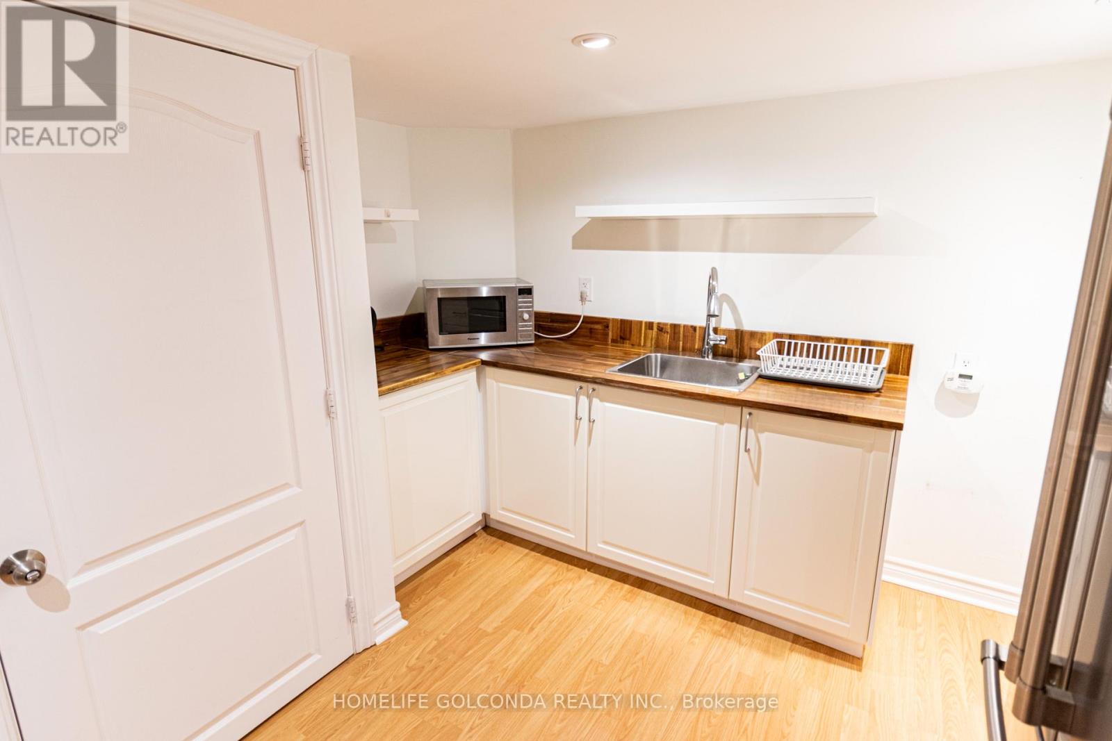 34 Linda Margaret Concession, Richmond Hill, Ontario  L4S 2B6 - Photo 6 - N12218053