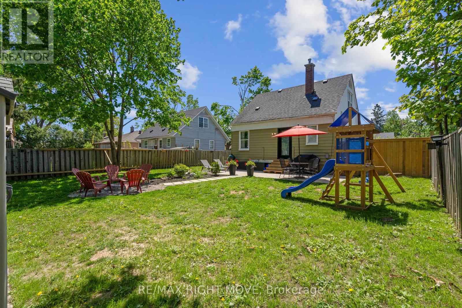 13 Newton Street, Barrie, Ontario  L4M 3N2 - Photo 36 - S12218064