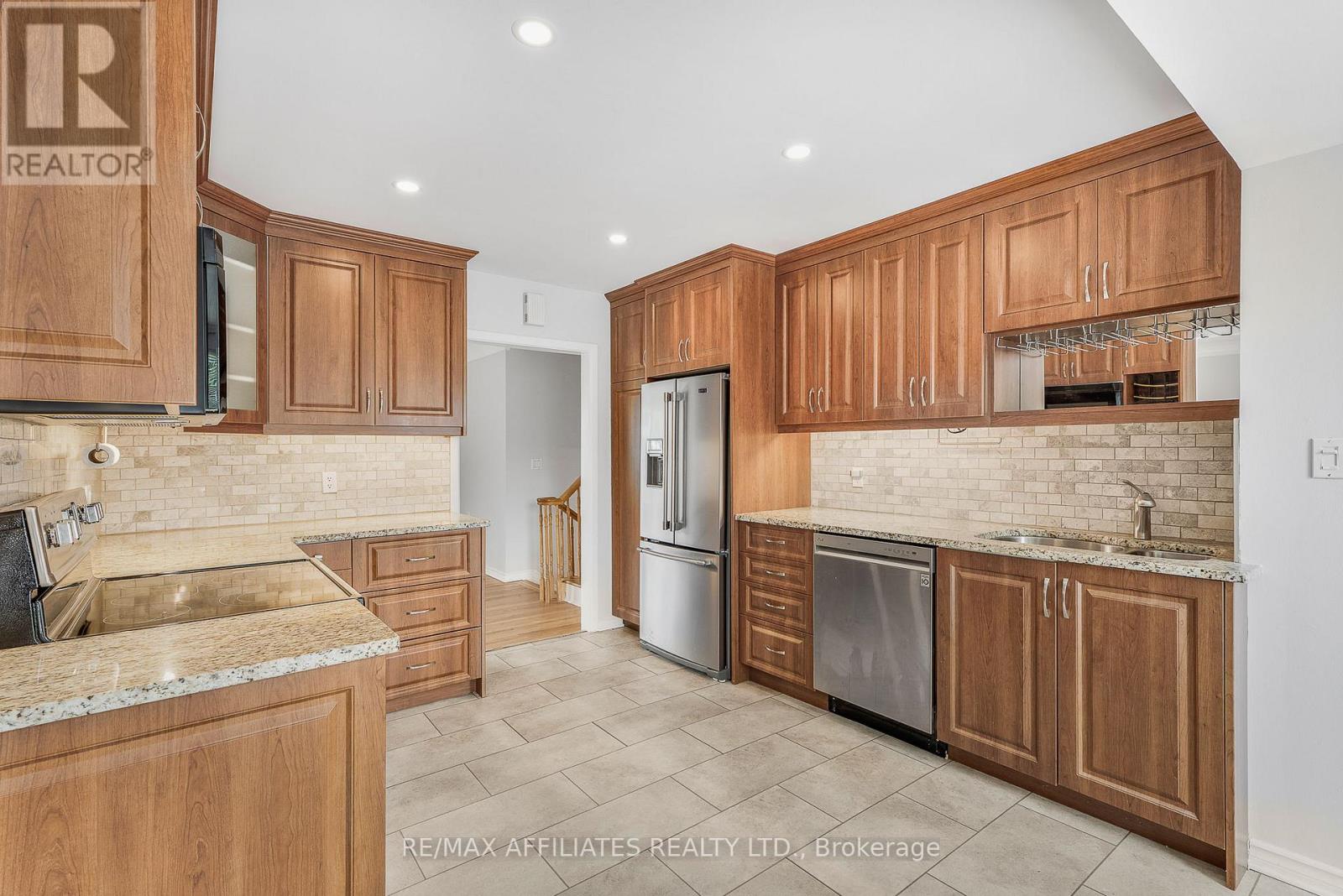 1860 Florida Avenue, Ottawa, Ontario  K1H 6Z1 - Photo 15 - X12217551