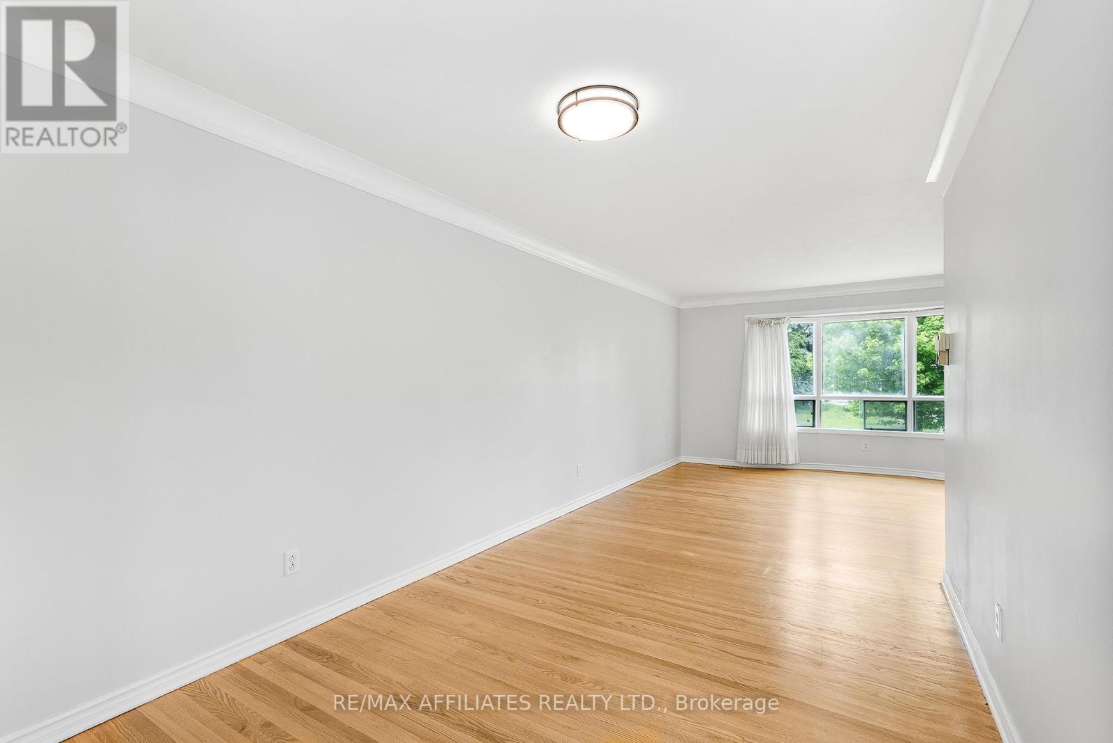1860 Florida Avenue, Ottawa, Ontario  K1H 6Z1 - Photo 12 - X12217551