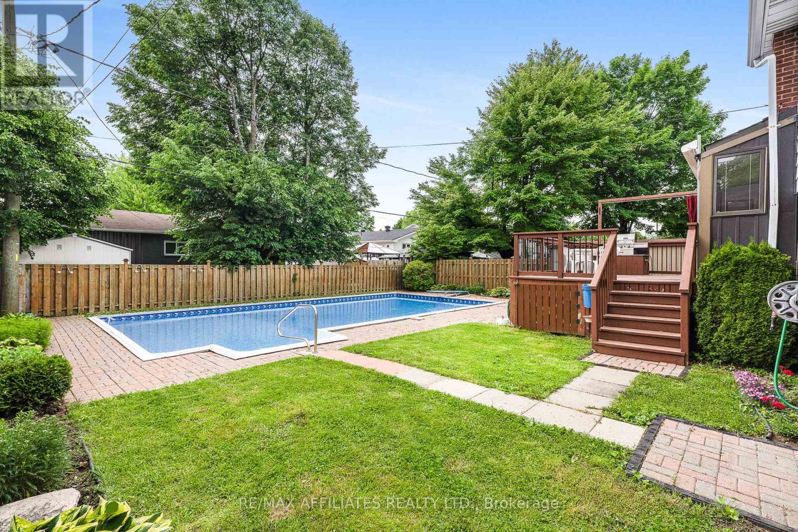 1860 Florida Avenue, Ottawa, Ontario  K1H 6Z1 - Photo 27 - X12217551