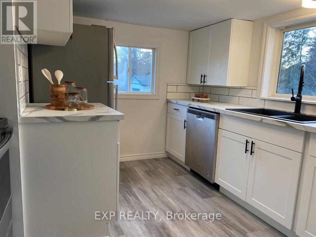 22166 Loyalist Parkway, Quinte West, Ontario  K0K 1L0 - Photo 7 - X12218128