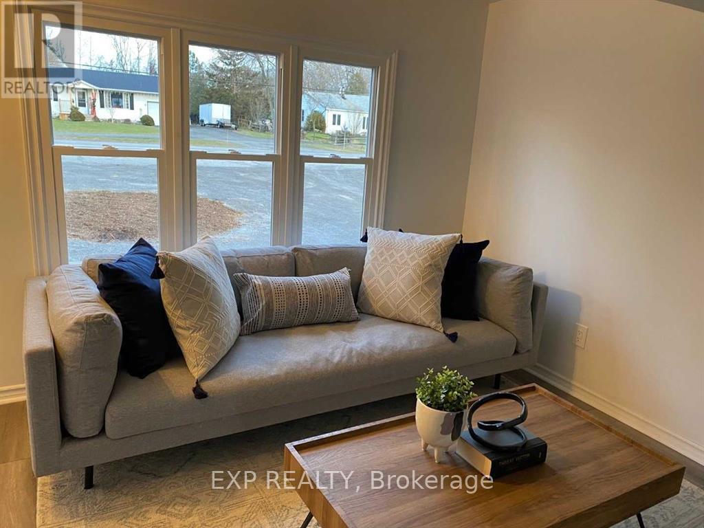 22166 Loyalist Parkway, Quinte West, Ontario  K0K 1L0 - Photo 8 - X12218128