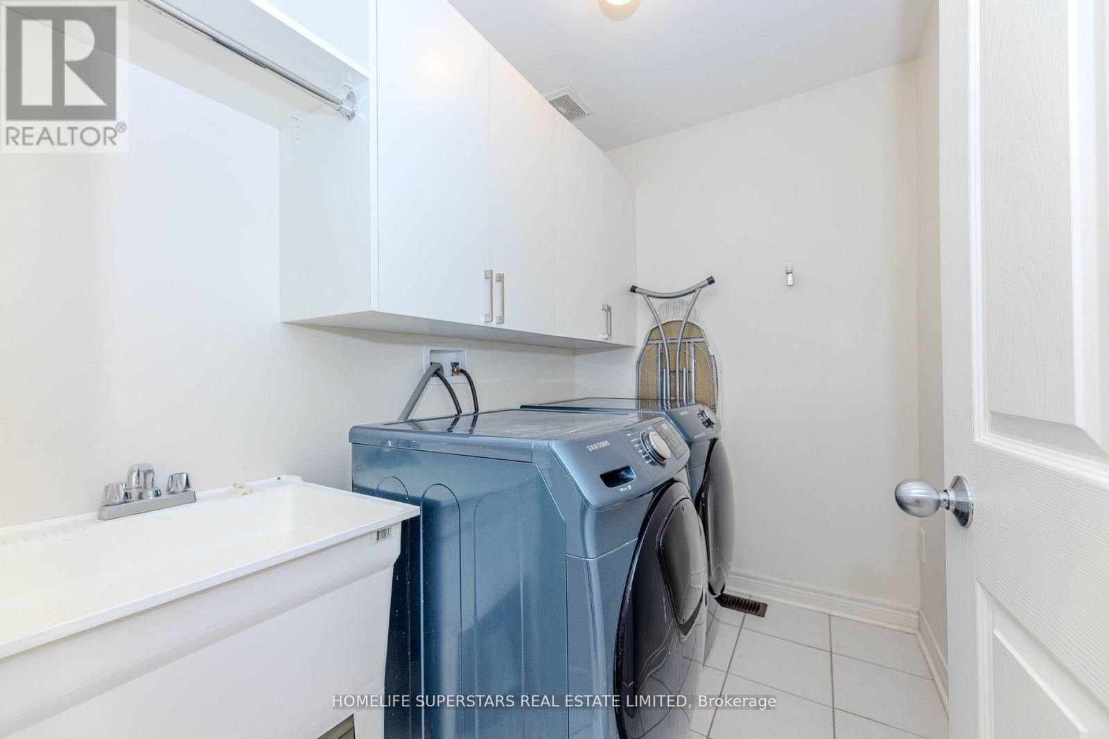 50 Romanelli Crescent, Bradford West Gwillimbury, Ontario  L3Z 0X7 - Photo 27 - N12216864