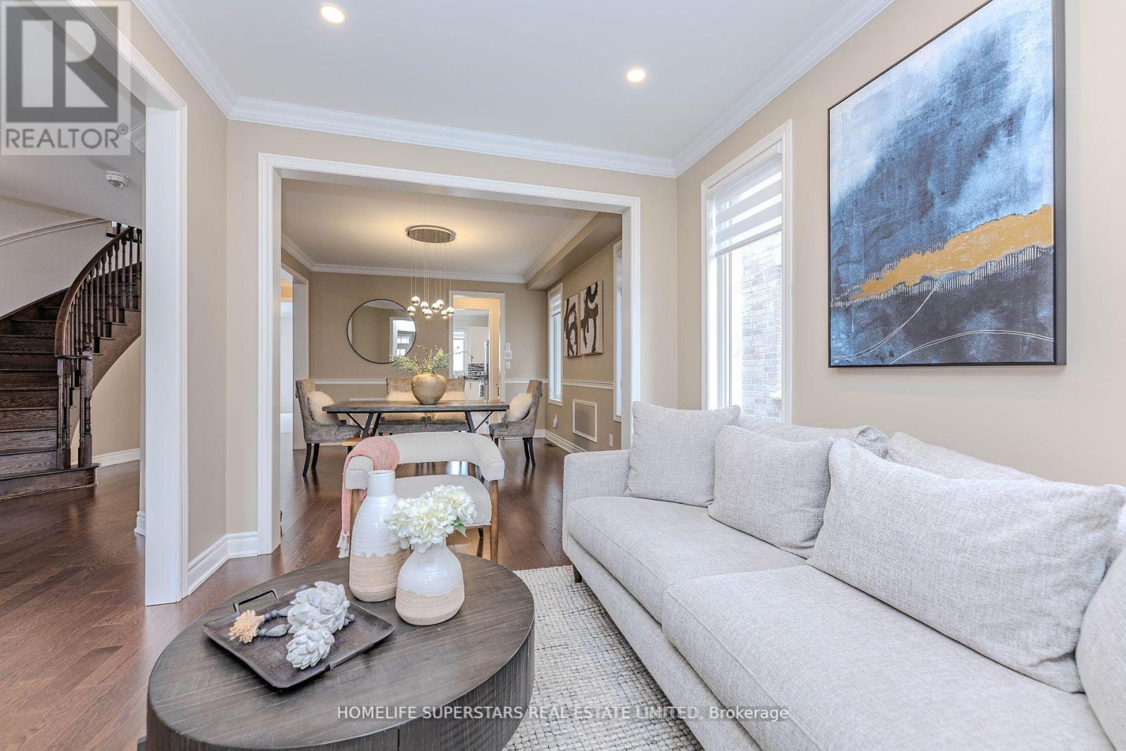 50 Romanelli Crescent, Bradford West Gwillimbury, Ontario  L3Z 0X7 - Photo 38 - N12216864