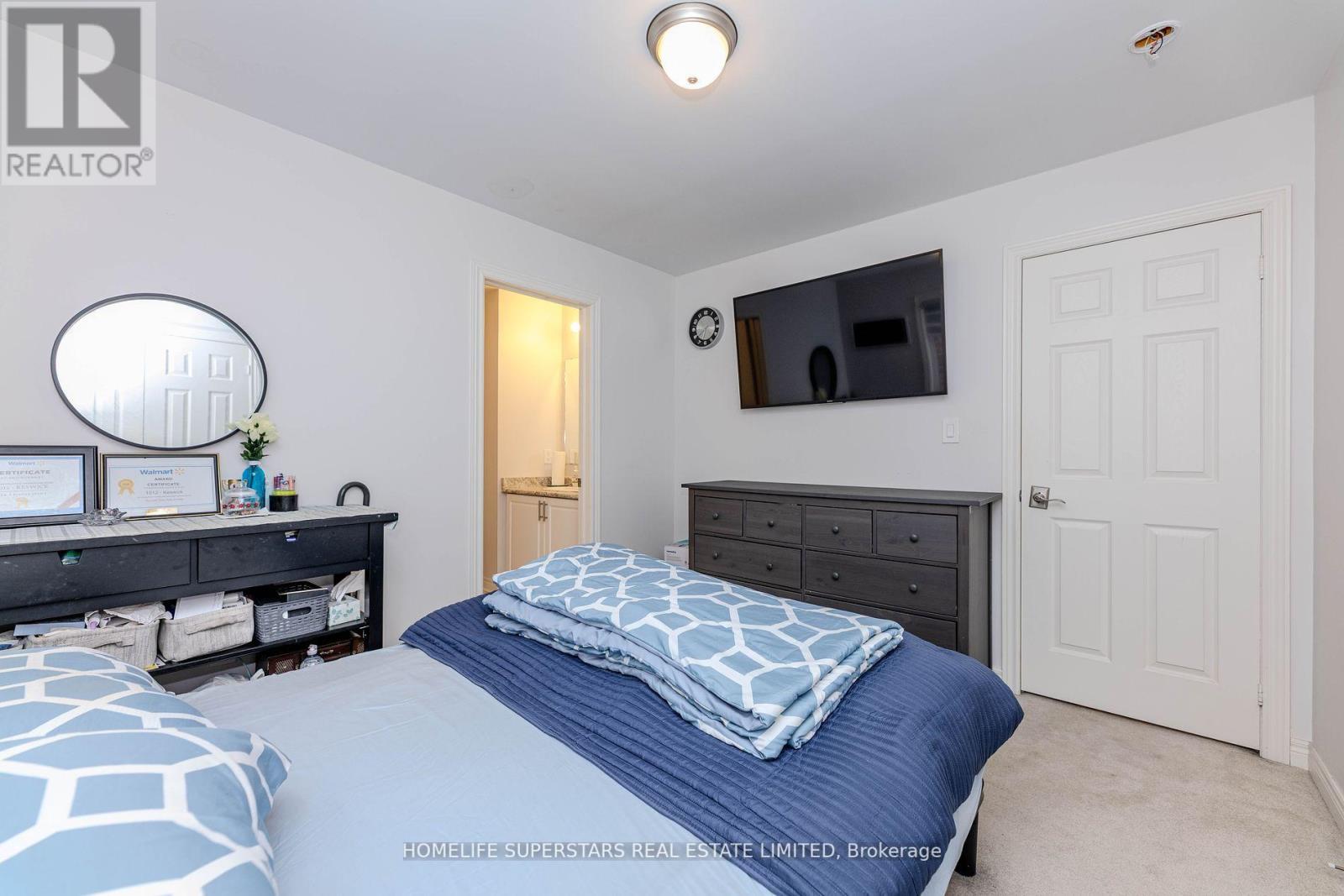 50 Romanelli Crescent, Bradford West Gwillimbury, Ontario  L3Z 0X7 - Photo 41 - N12216864