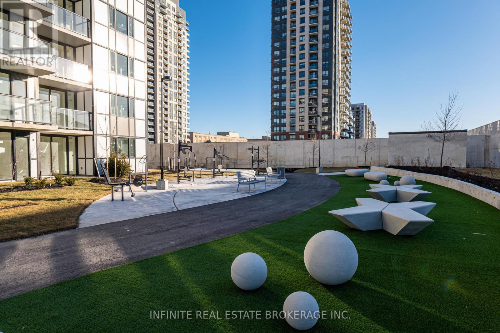 1708 - 980 Lansdowne Avenue, Toronto, Ontario  M6H 4K4 - Photo 17 - W12218073