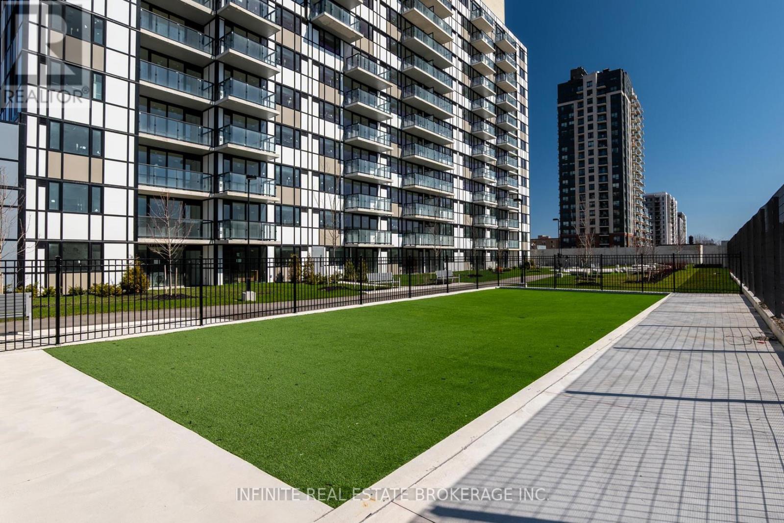 1708 - 980 Lansdowne Avenue, Toronto, Ontario  M6H 4K4 - Photo 18 - W12218073