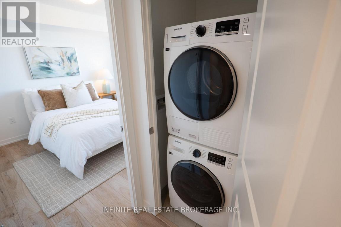 1708 - 980 Lansdowne Avenue, Toronto, Ontario  M6H 4K4 - Photo 6 - W12218073