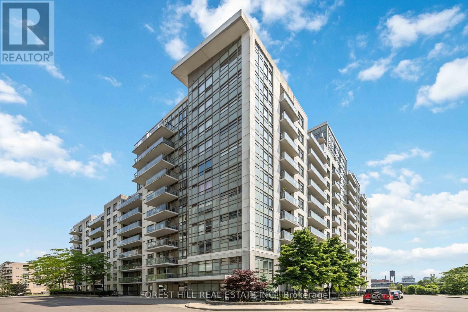 405 - 812 LANSDOWNE AVENUE, Toronto, Ontario