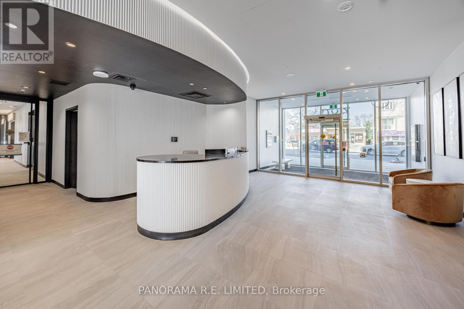 305 - 689 The Queensway, Toronto (Stonegate-Queensway), Ontario  M8Y 0C8 - Photo 13 - W12218105