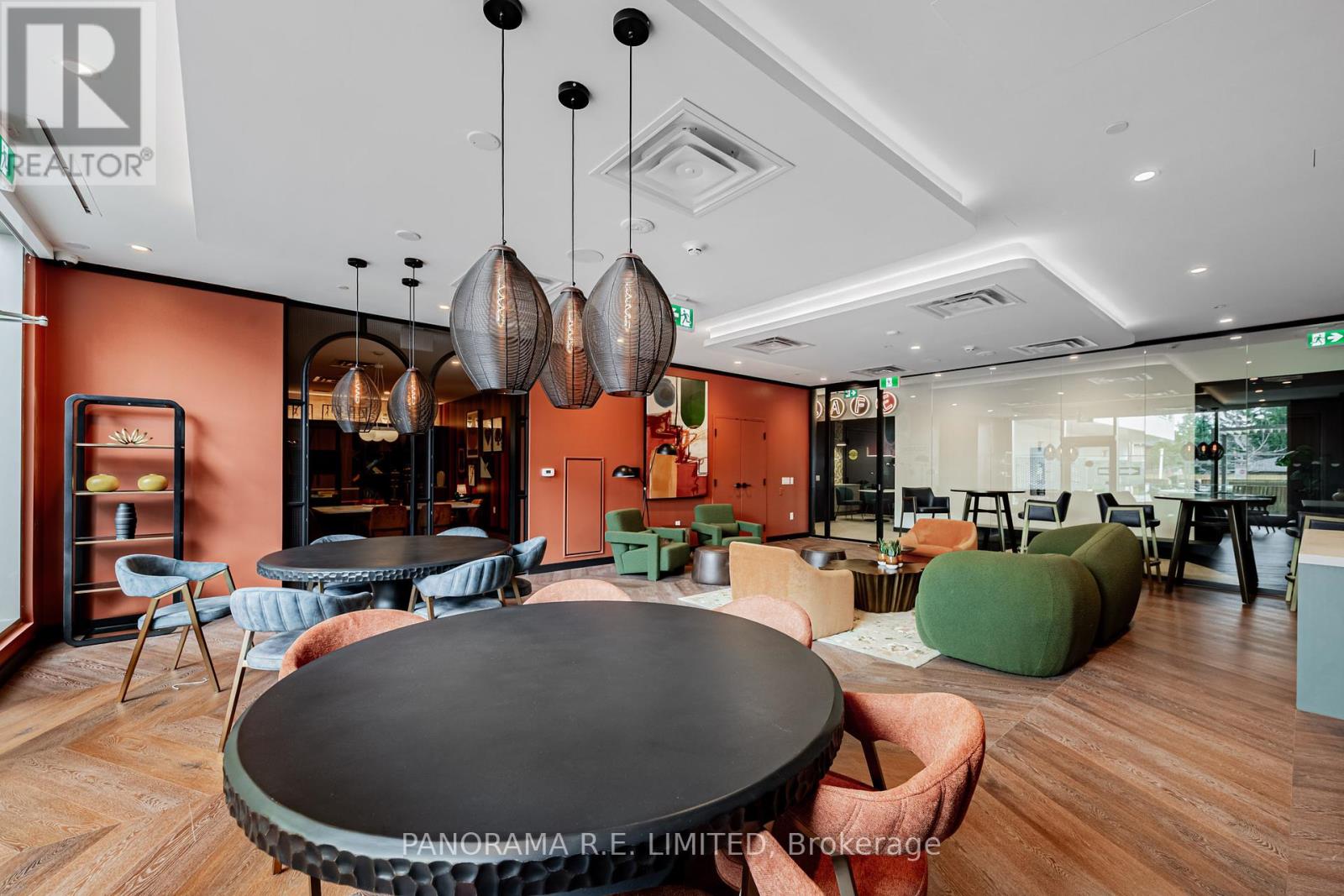 305 - 689 The Queensway, Toronto (Stonegate-Queensway), Ontario  M8Y 0C8 - Photo 16 - W12218105