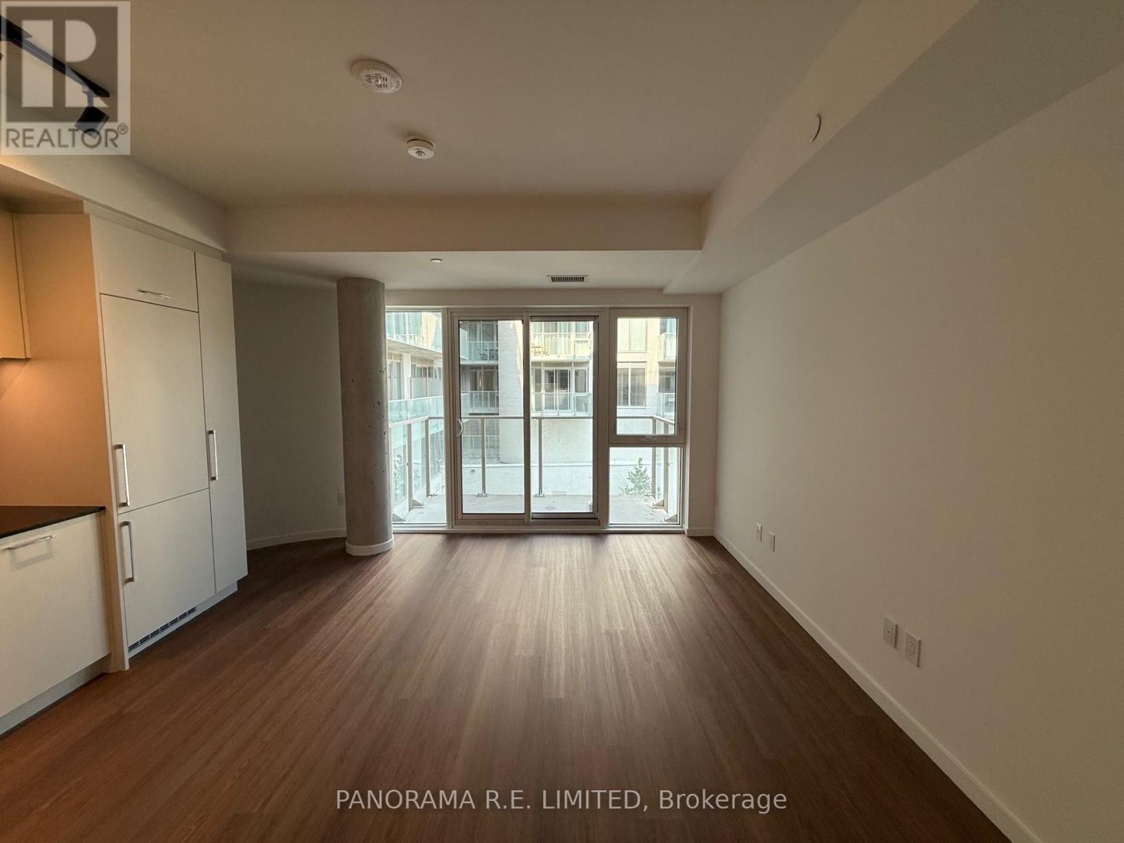 305 - 689 The Queensway, Toronto (Stonegate-Queensway), Ontario  M8Y 0C8 - Photo 3 - W12218105