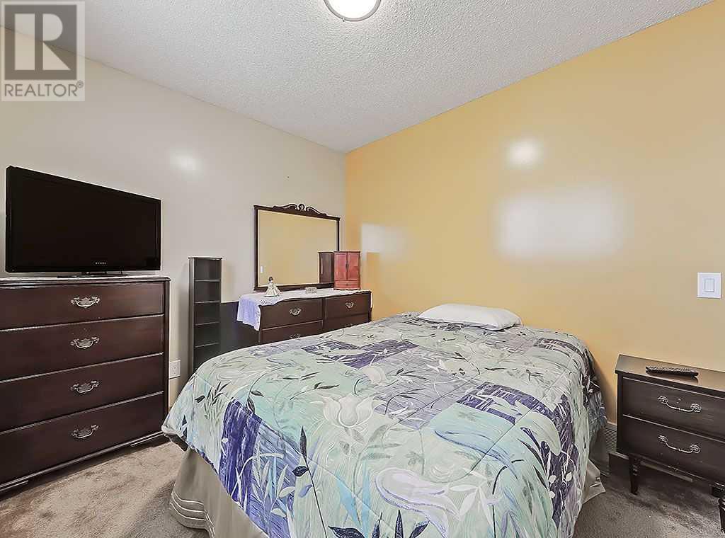 11208 Braxton Road Sw, Calgary, Alberta  T2W 2Y4 - Photo 14 - A2222780