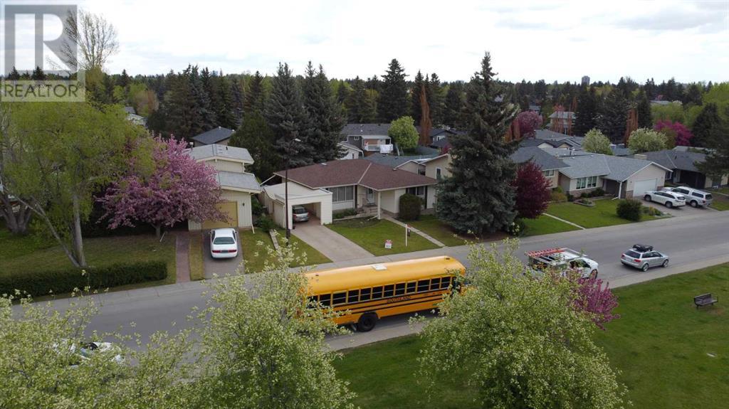 11208 Braxton Road Sw, Calgary, Alberta  T2W 2Y4 - Photo 24 - A2222780