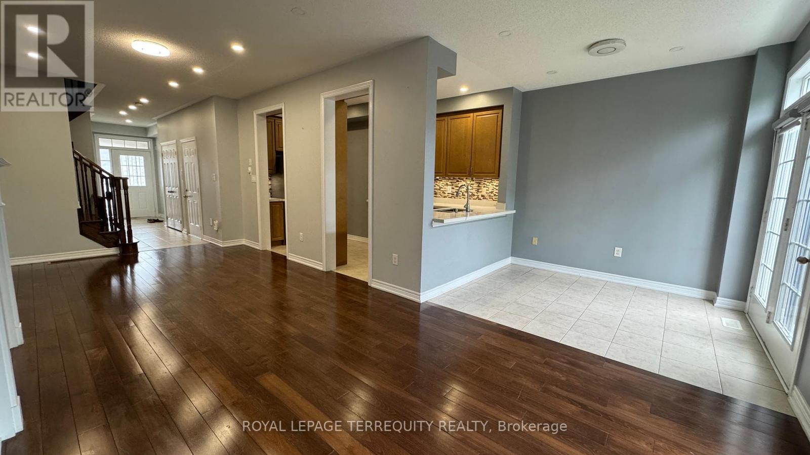 3032 Turbine Crescent, Mississauga, Ontario  L5M 0L6 - Photo 5 - W12217677