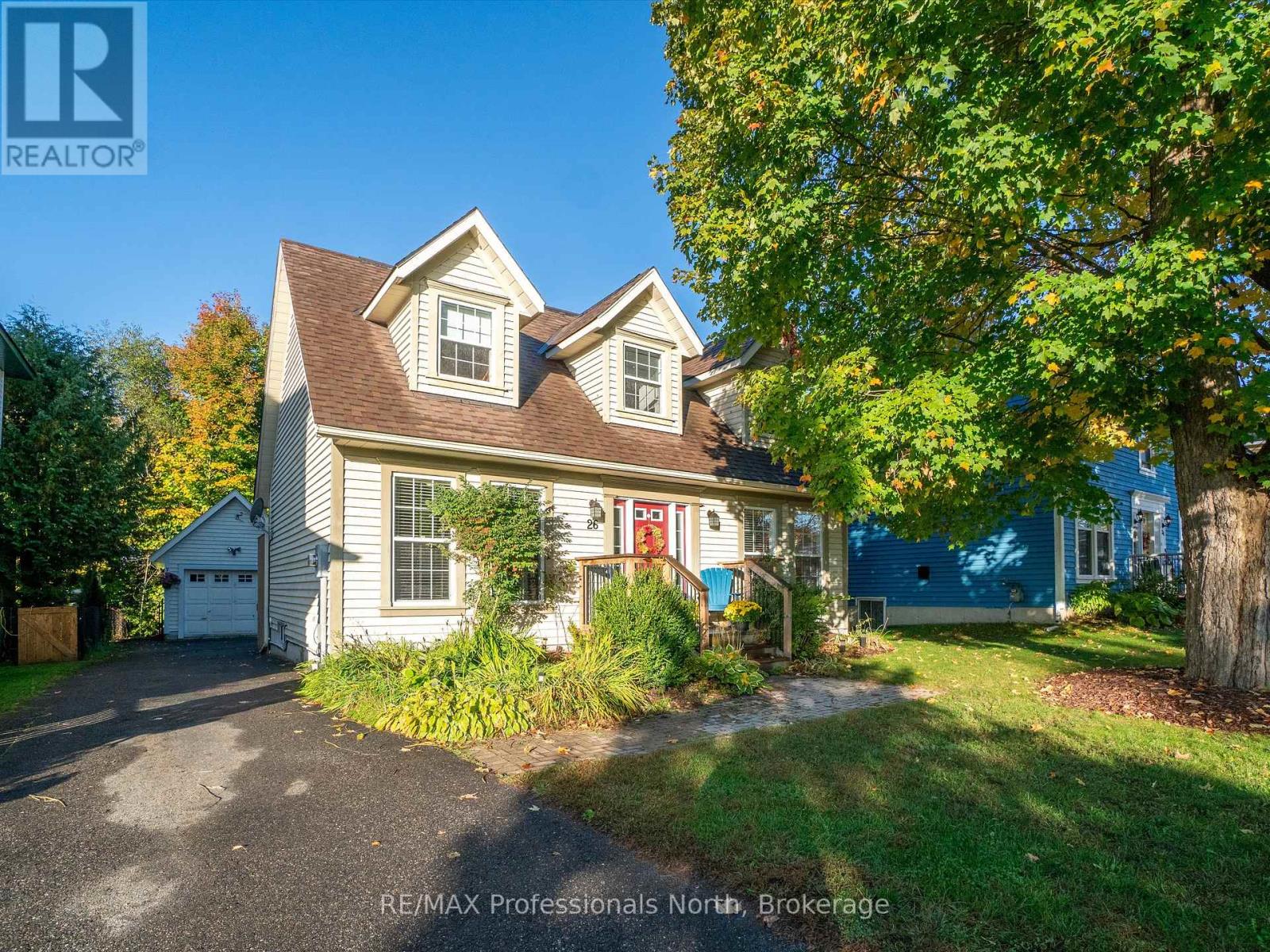 26 COATES AVENUE, Bracebridge, Ontario
