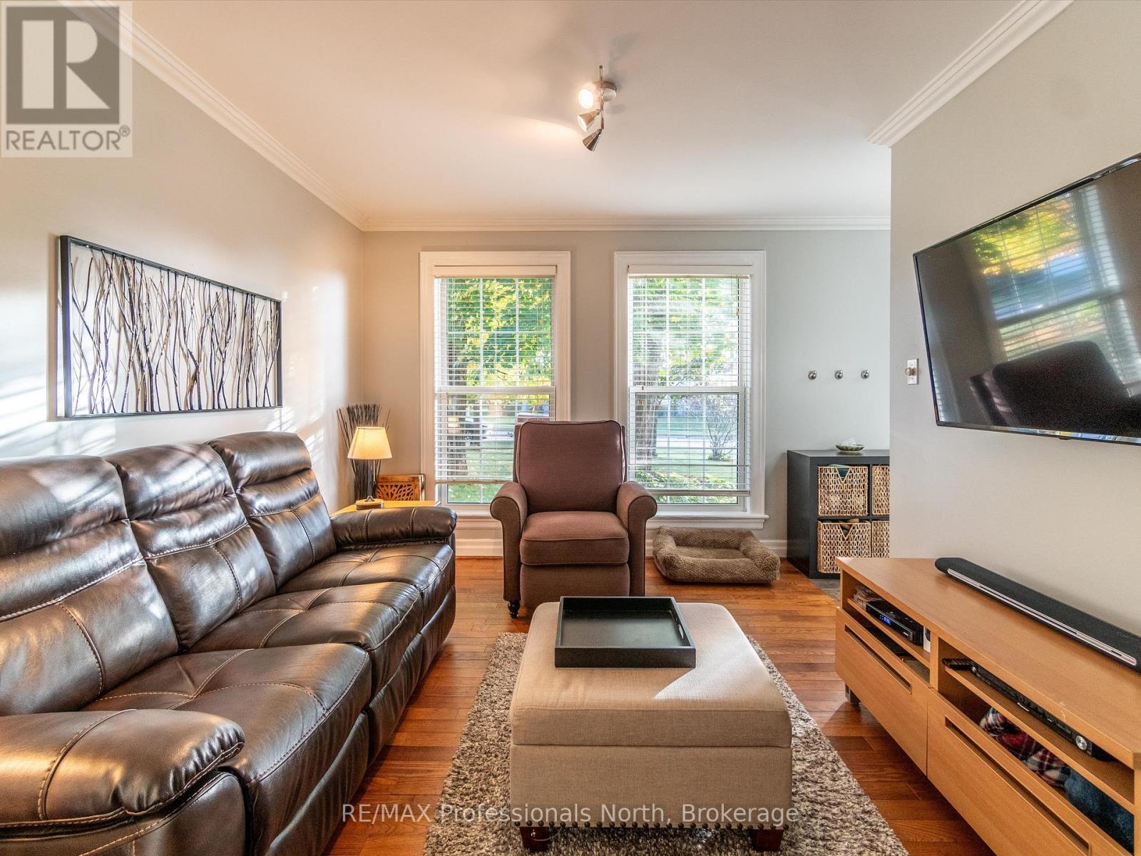 26 Coates Avenue, Bracebridge, Ontario  P1L 1Y5 - Photo 8 - X12214767