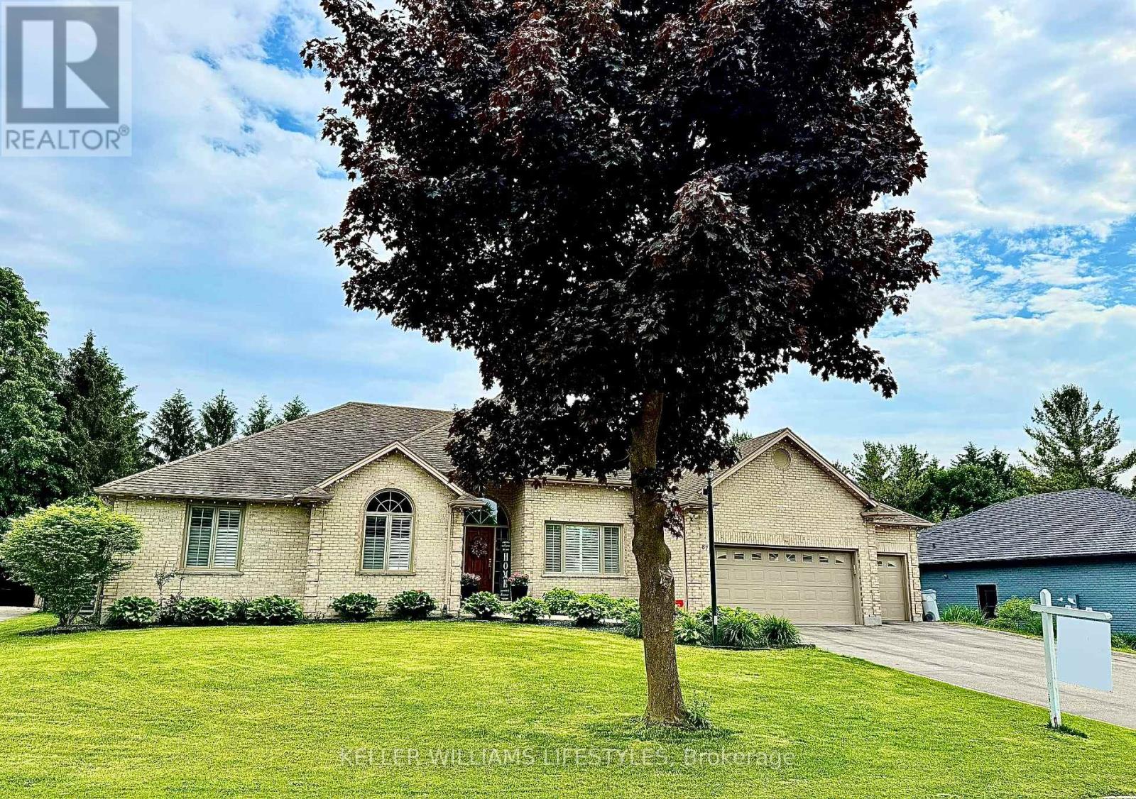 Property at 87 SIR JAMES COURT image 2