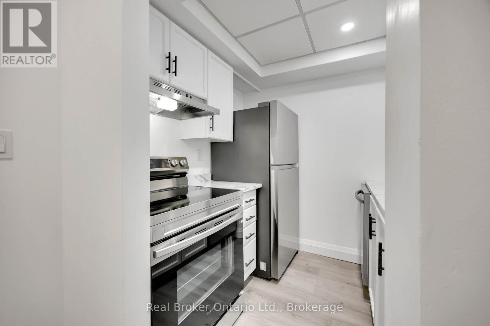 535 - 222 The Esplanade, Toronto, Ontario  M5A 4M8 - Photo 13 - C12218149