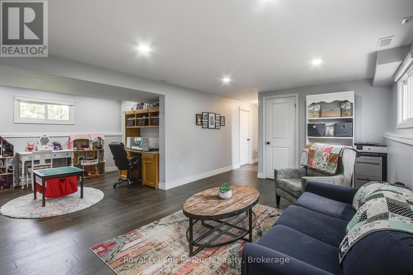 72 William Street, Oro-Medonte, Ontario  L0L 2L0 - Photo 15 - S12218123