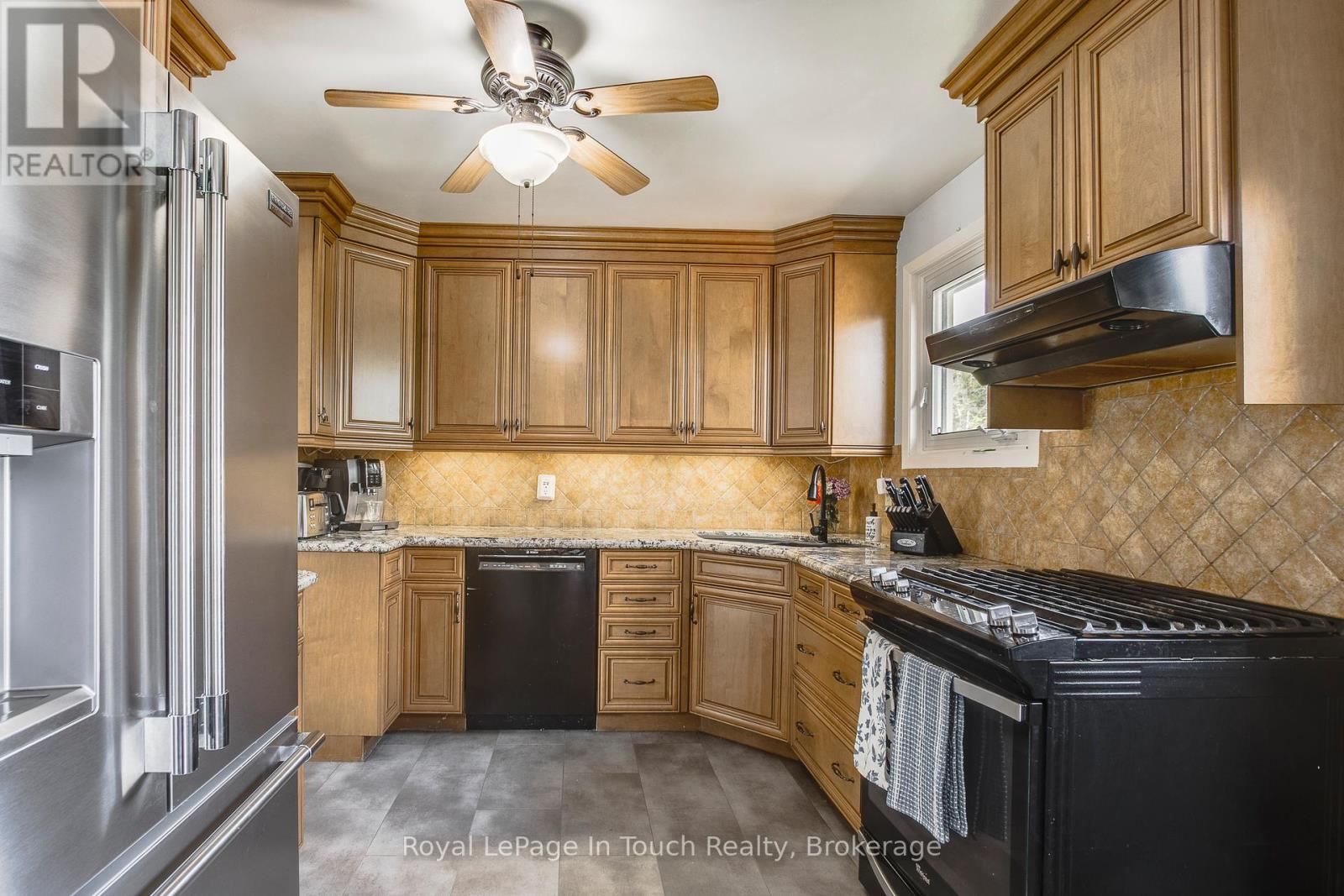 72 William Street, Oro-Medonte, Ontario  L0L 2L0 - Photo 6 - S12218123