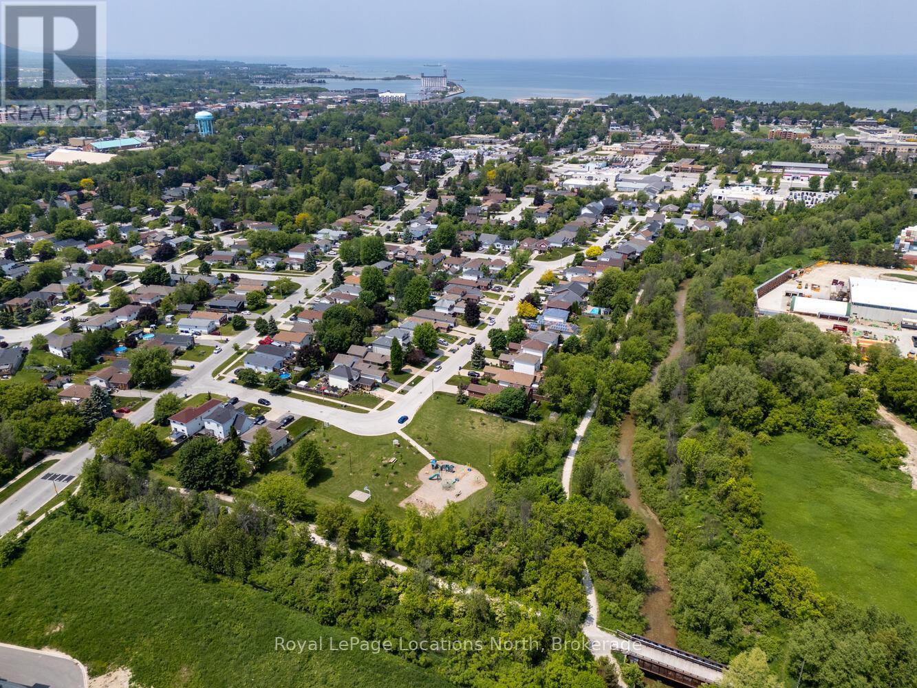35 Bush Street, Collingwood, Ontario  L9Y 4T1 - Photo 47 - S12218162