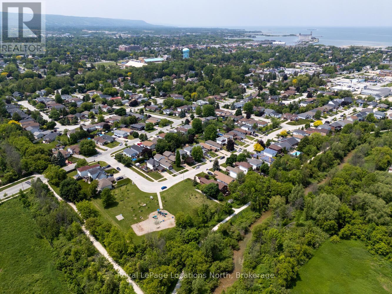 35 Bush Street, Collingwood, Ontario  L9Y 4T1 - Photo 48 - S12218162