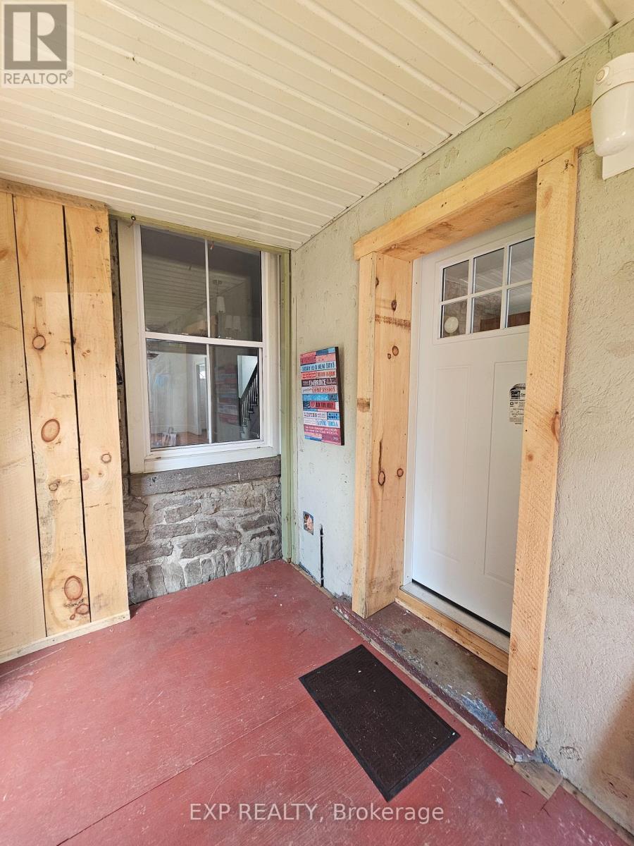 60 John Street, Brockville, Ontario  K6V 5A7 - Photo 4 - X12218116
