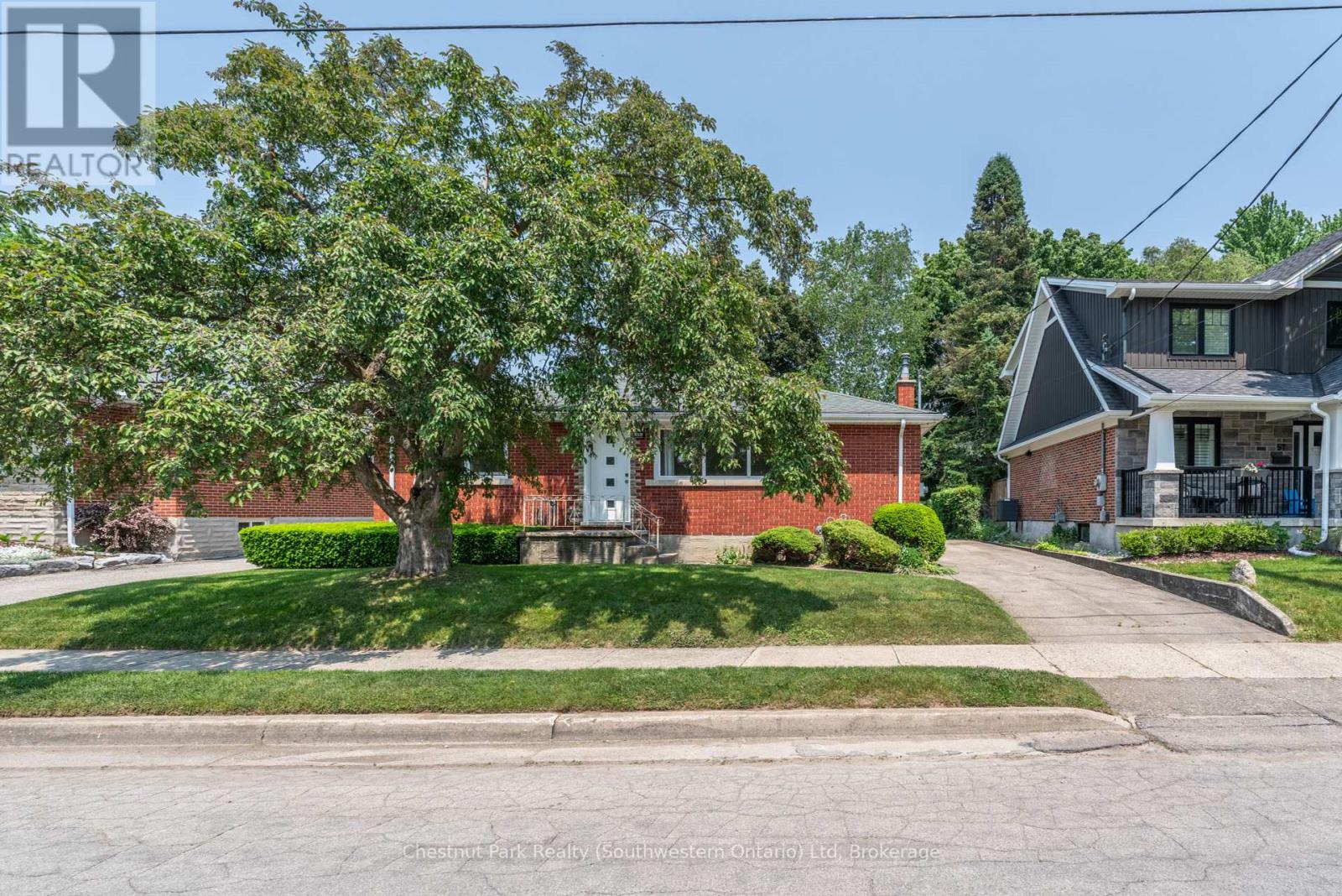 59 Clive Avenue, Guelph, Ontario  N1E 3S5 - Photo 2 - X12218153