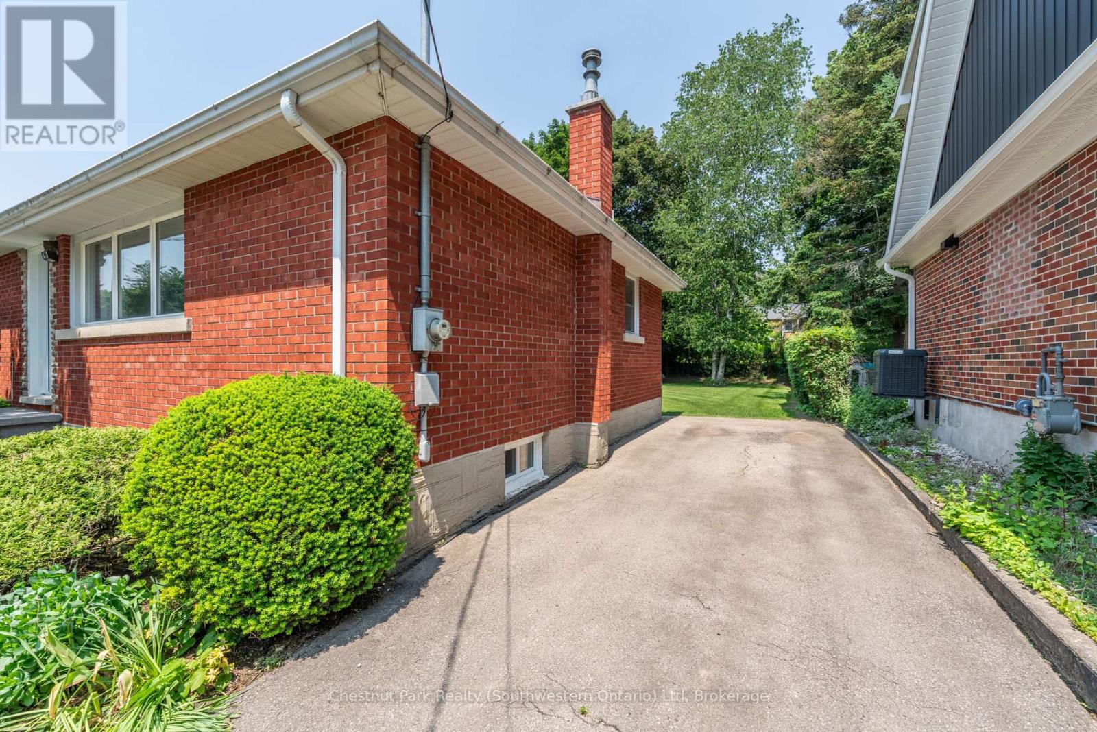 59 Clive Avenue, Guelph, Ontario  N1E 3S5 - Photo 40 - X12218153
