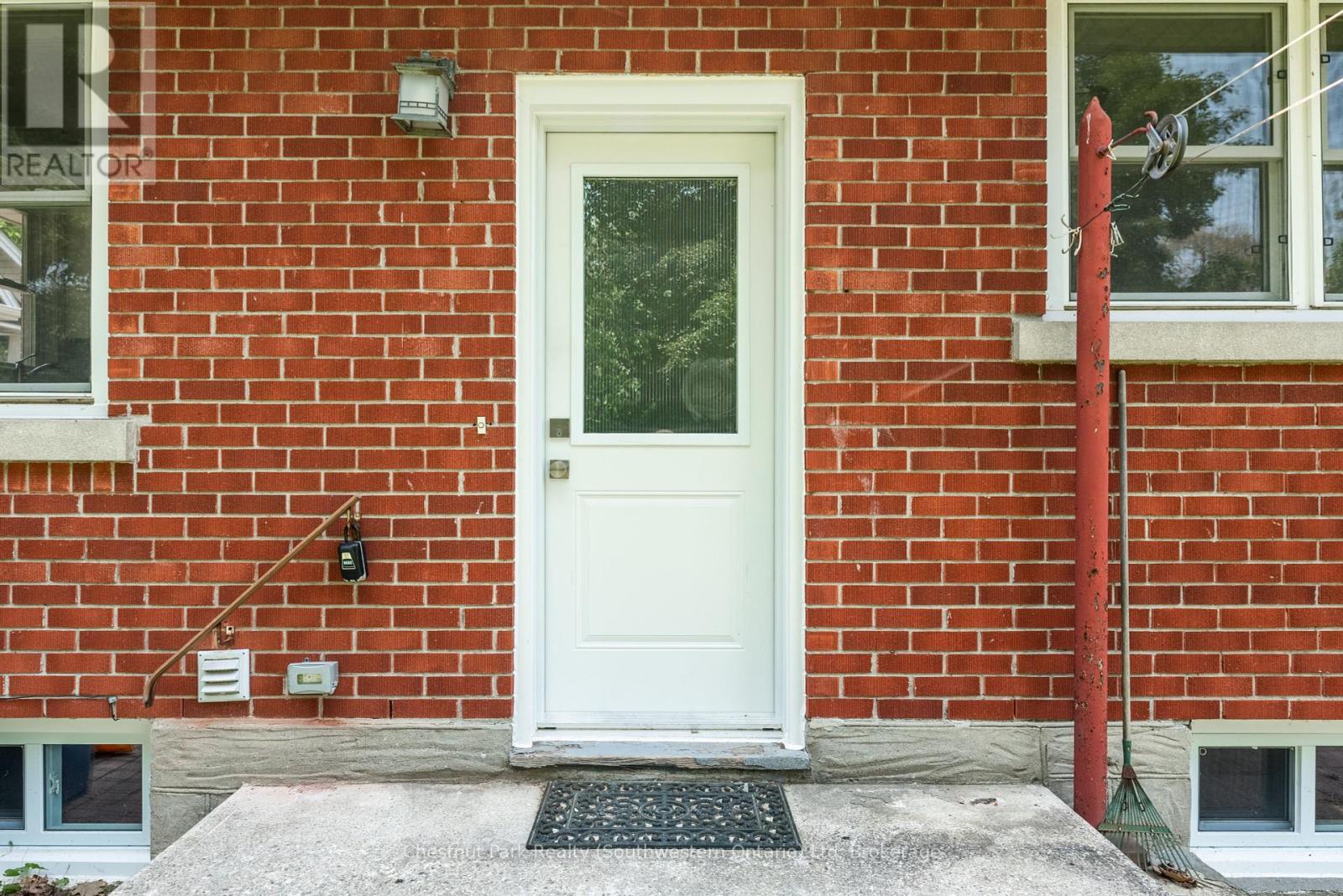 59 Clive Avenue, Guelph, Ontario  N1E 3S5 - Photo 42 - X12218153