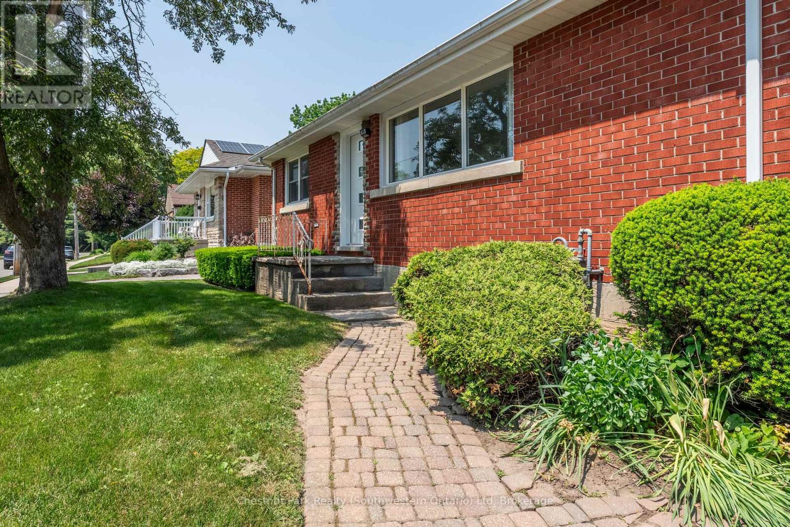 59 Clive Avenue, Guelph, Ontario  N1E 3S5 - Photo 44 - X12218153